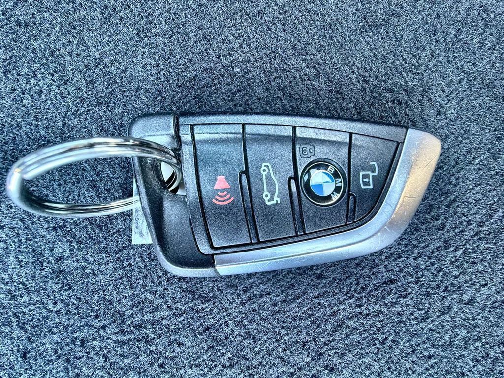 Used 2024 BMW i4 xDrive40i w/ M Sport Package AWD/4WD image 28