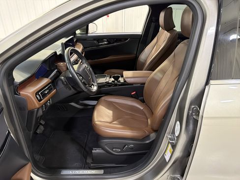 Used 2023 Lincoln Nautilus Reserve w/ Cargo Utility Package image 11