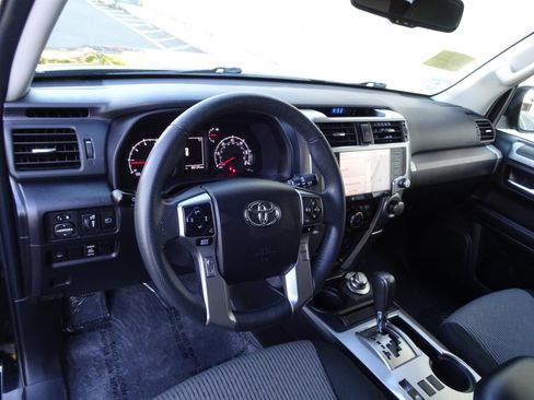 Used 2021 Toyota 4Runner SR5 image 11