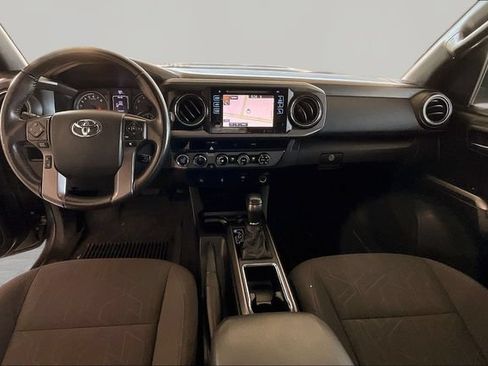 Used 2016 Toyota Tacoma TRD Sport w/ Towing Package AWD/4WD image 7