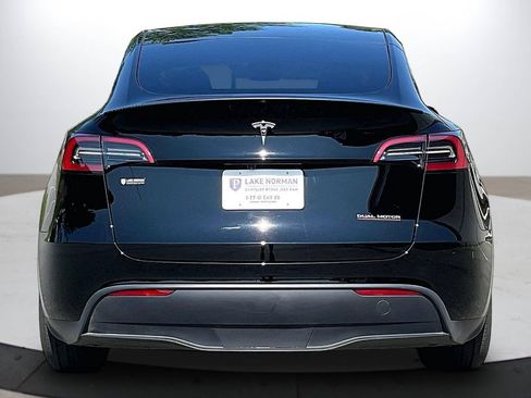 Used 2025 Tesla Model Y Performance AWD/4WD image 8