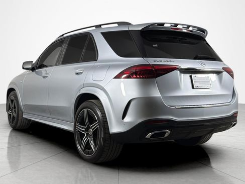 Used 2025 Mercedes-Benz GLE 450e 4MATIC image 3