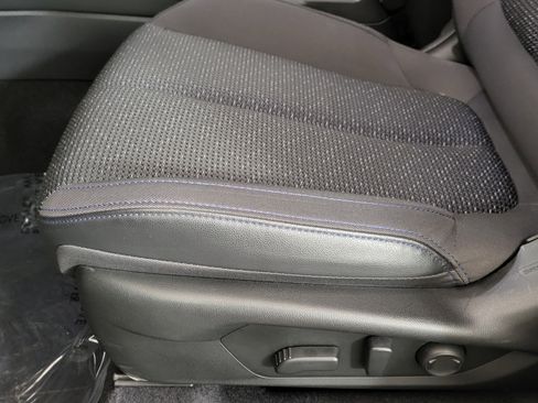 Certified 2025 Subaru Forester Premium image 23