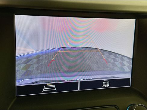 Used 2023 GMC Acadia SLE w/ Driver Convenience Package image 21