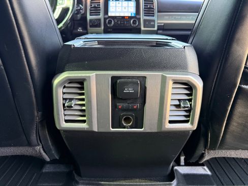 Used 2017 Ford F250 Platinum w/ FX4 Off-Road Package AWD/4WD image 24