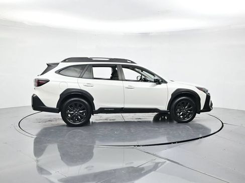 Used 2023 Subaru Outback Onyx Edition AWD/4WD image 2