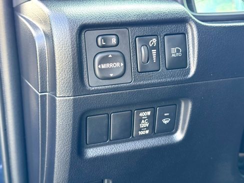 Used 2022 Toyota 4Runner TRD Off-Road Premium image 15