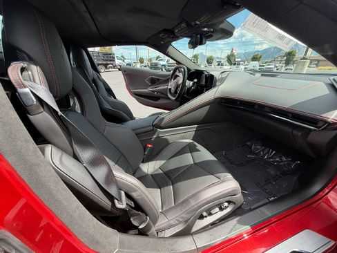 Used 2024 Chevrolet Corvette Stingray Premium Conv w/ Z51 Performance Package RWD image 19