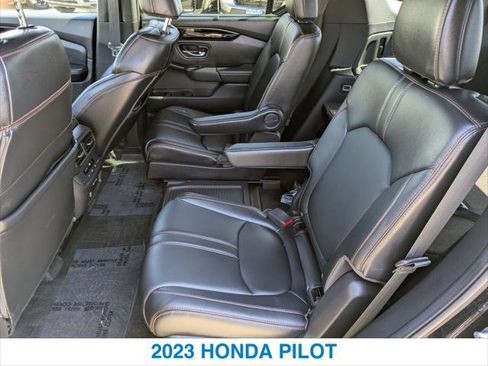 Certified 2023 Honda Pilot TrailSport image 22