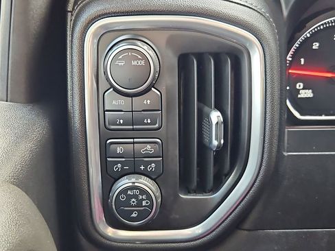 Used 2021 Chevrolet Silverado 3500 LTZ w/ LTZ Convenience Package image 18