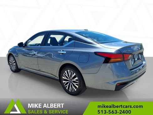 Used 2023 Nissan Altima 2.5 SV FWD image 5