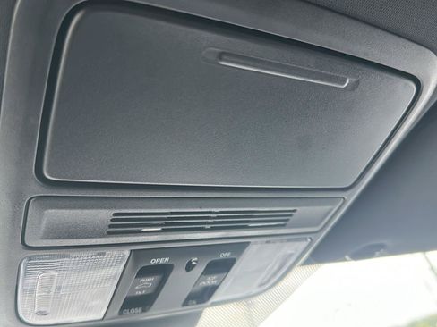 Used 2025 Honda Odyssey Sport-L image 14