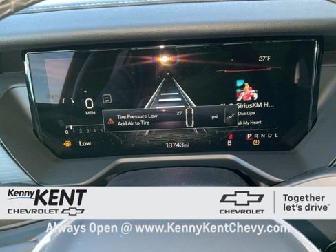 Used 2025 GMC Acadia Elevation image 26