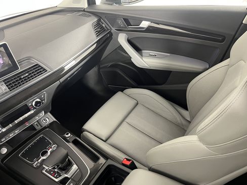 Used 2018 Audi Q5 Prestige w/ Prestige Package image 40