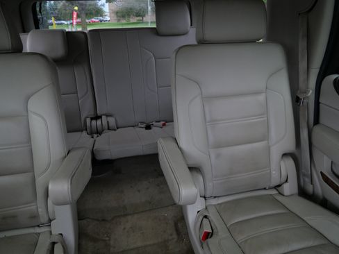Used 2015 GMC Yukon Denali w/ Premium Package AWD/4WD image 14