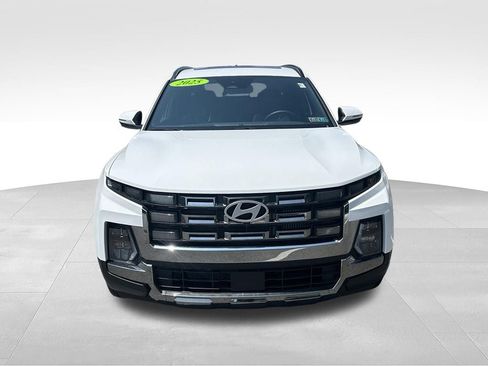 Used 2025 Hyundai Santa Cruz Limited AWD/4WD image 2