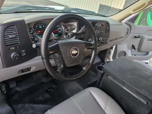 Used 2012 Chevrolet Silverado 2500 W/T image 18