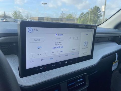 New 2026 Ford Maverick XLT AWD/4WD image 18