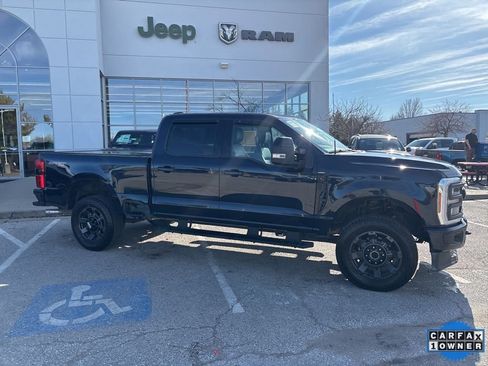 Used 2024 Ford F350 Lariat w/ Sport Appearance Package image 39