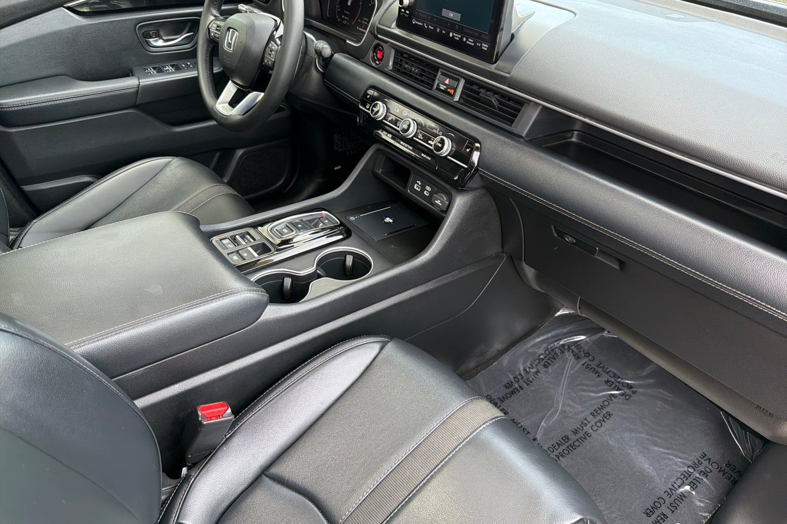 Certified 2025 Honda Pilot Touring image 15