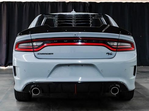Used 2022 Dodge Charger R/T w/ Blacktop Package image 13