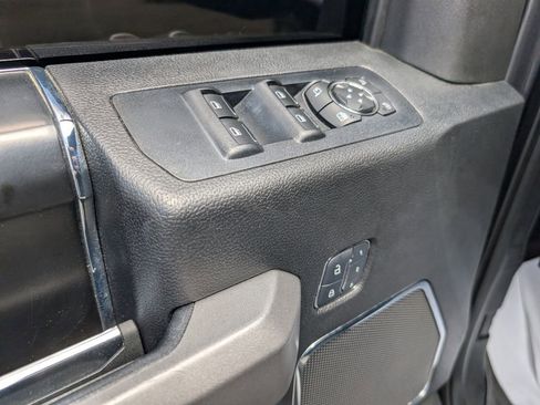 Used 2018 Ford F150 Platinum w/ Equipment Group 701A Luxury AWD/4WD image 11