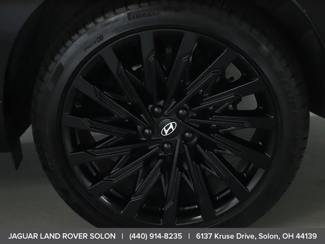 Used 2025 Hyundai Santa Fe Calligraphy AWD/4WD image 40