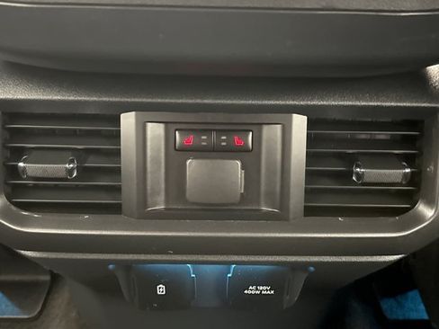 Used 2023 Ford F150 Lariat w/ Equipment Group 502A High AWD/4WD image 21