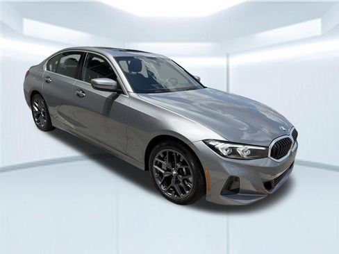 Used 2025 BMW 330i Sedan RWD image 9