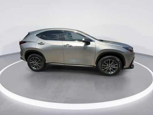 Used 2025 Lexus NX 250 FWD w/ Towing Package (2000 Lbs) image 9