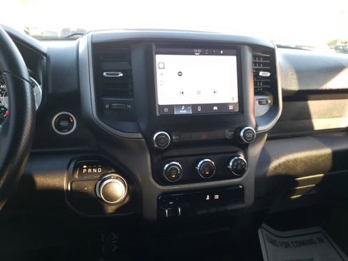 Used 2024 RAM 2500 Tradesman w/ Chrome Appearance Group image 29