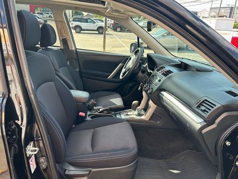 Used 2015 Subaru Forester 2.5i Premium w/ All-Weather Package AWD/4WD image 9