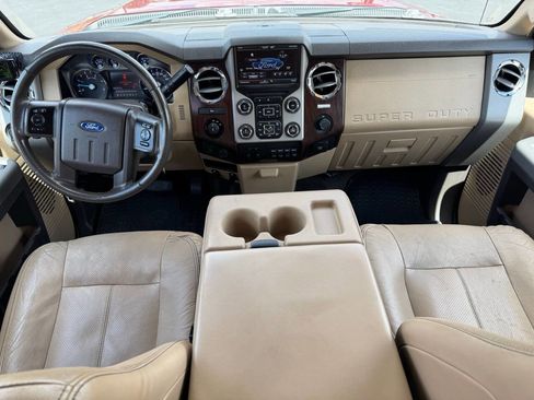Used 2015 Ford F350 Lariat w/ Lariat Interior Package AWD/4WD image 32