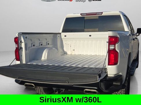 Used 2021 Chevrolet Silverado 1500 LT Trail Boss w/ Convenience Package II image 8