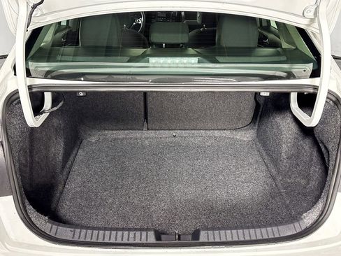 Certified 2021 Volkswagen Jetta S image 21