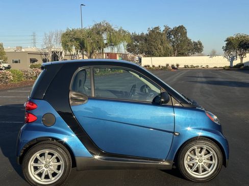 Used 2009 smart fortwo pure RWD image 6