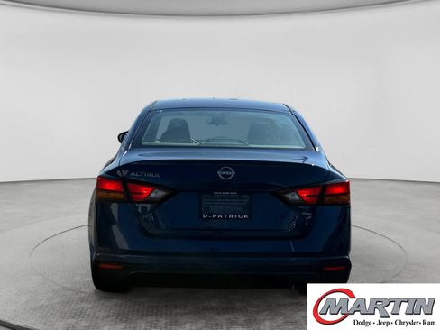 Used 2023 Nissan Altima 2.5 S FWD image 6
