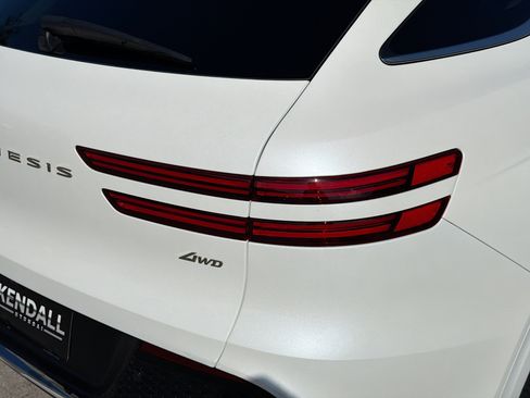 Used 2025 Genesis GV70 2.5T image 26