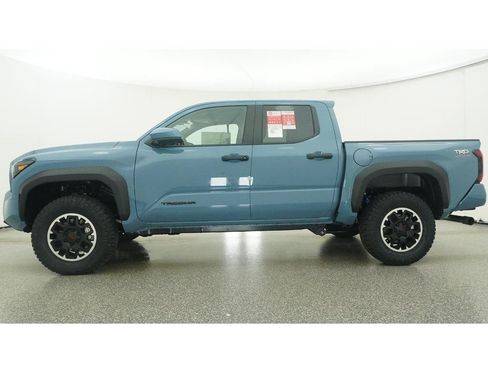 New 2026 Toyota Tacoma TRD Off-Road AWD/4WD image 19