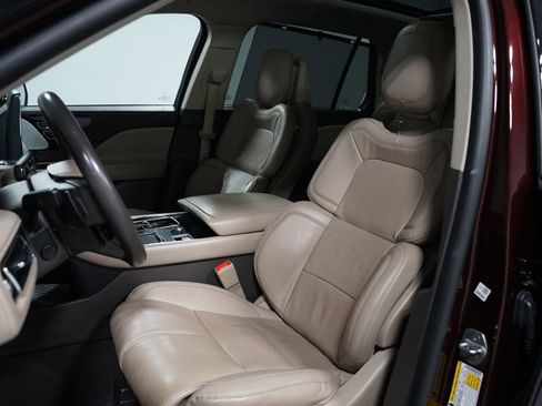 Used 2022 Lincoln Aviator Grand Touring w/ Equipment Group 301A image 32