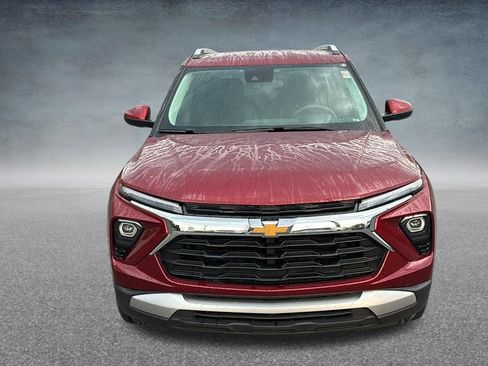 Used 2025 Chevrolet TrailBlazer LT AWD/4WD image 7