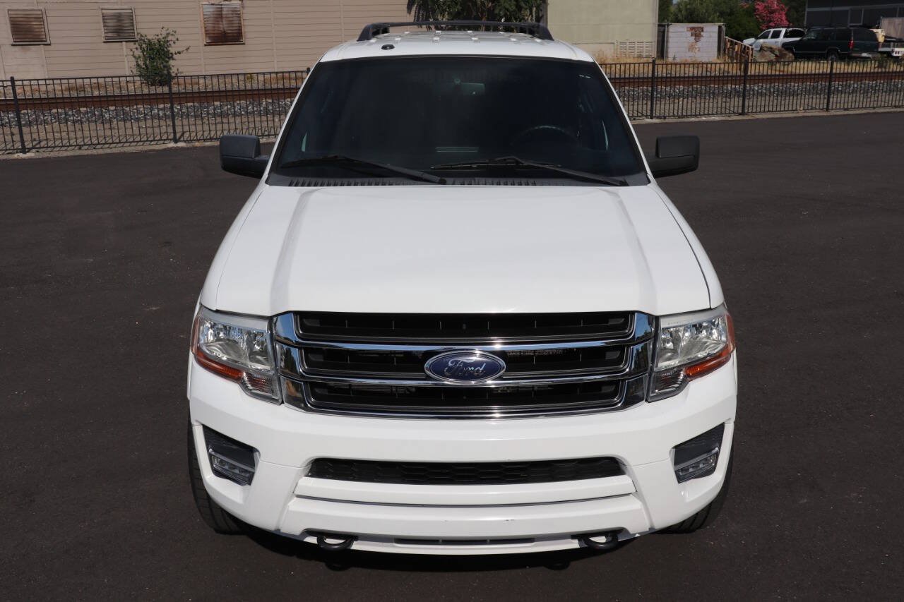 Used 2015 Ford Expedition XLT AWD/4WD image 2