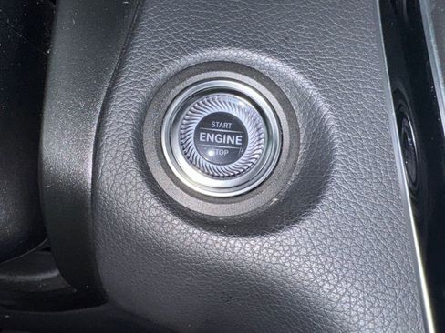 Used 2021 Mercedes-Benz GLC 300 image 31