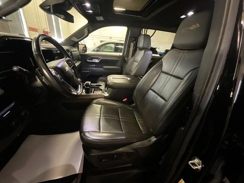 Used 2022 Chevrolet Silverado 1500 High Country w/ Max Trailering Package AWD/4WD image 4