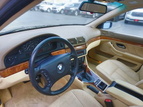 Used 2002 BMW 525i Sedan image 5