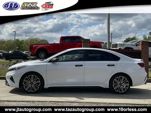 Used 2022 Kia Forte GT FWD image 4