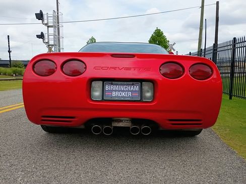 Used 2001 Chevrolet Corvette Z06 w/ Memory Pkg RWD image 11