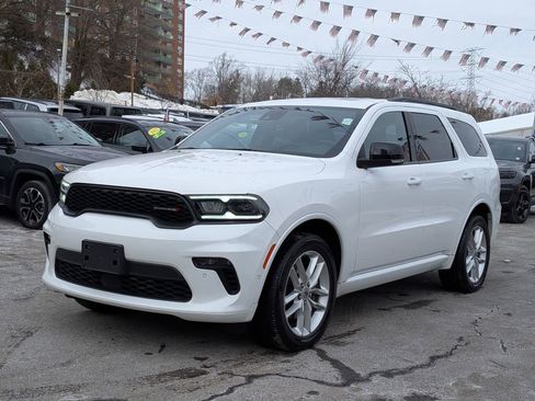 Used 2023 Dodge Durango GT image 1