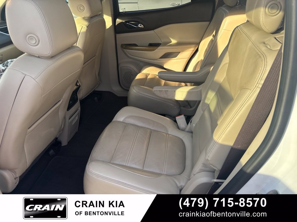 Used 2017 GMC Acadia Denali w/ Technology Package FWD image 18