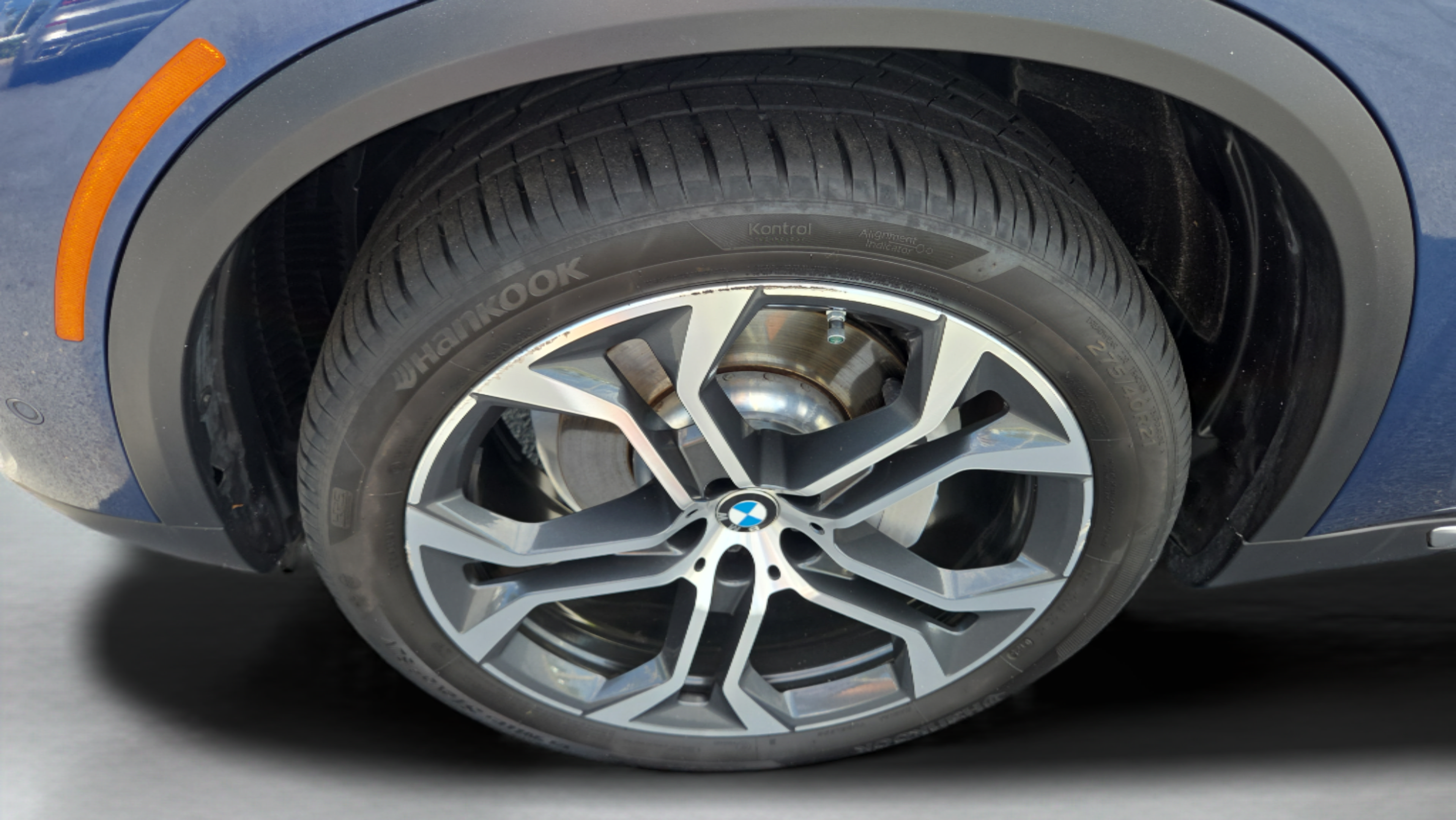 Certified 2023 BMW X5 sDrive40i w/ Premium Package RWD image 24